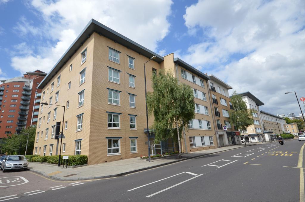 Spacious 3 Bed, 2 Bath Apartment to Rent