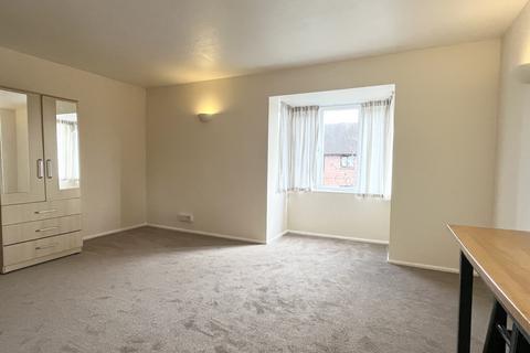 Terraced house to rent, Pycroft Way, London, N9