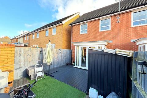 3 bedroom semi-detached house for sale, Captains Parade, East Cowes