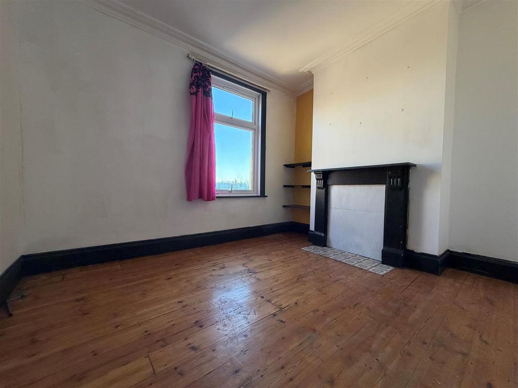 Bedroom 2.jpg