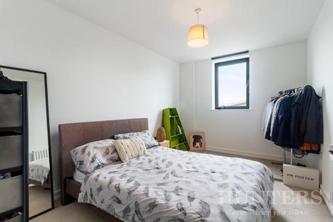 2 bedroom flat to rent, Isobel Place, London