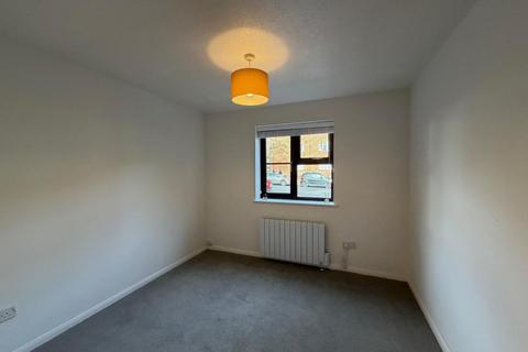 undefined, Lynton Road, Acton