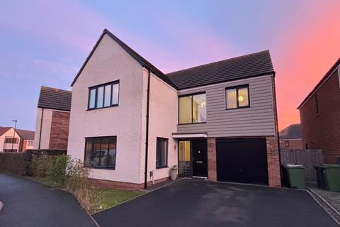 4 bedroom detached house for sale, Pedlars Close, Holystone Park, Newcastle upon Tyne, NE27 0NY
