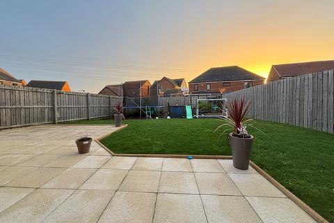 4 bedroom detached house for sale, Pedlars Close, Holystone Park, Newcastle upon Tyne, NE27 0NY