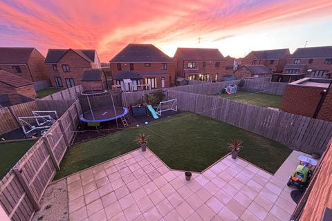 4 bedroom detached house for sale, Pedlars Close, Holystone Park, Newcastle upon Tyne, NE27 0NY