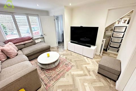 3 bedroom semi-detached house for sale, Miry Lane, Westhoughton, BL5 2HW