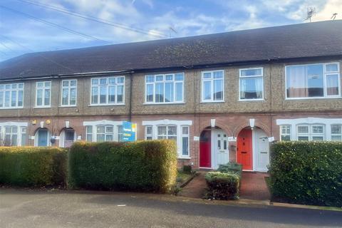 Avondale Avenue, Surrey TW18