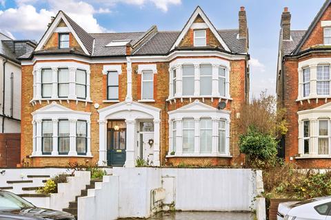 3 bedroom apartment for sale, Underhill Road, London
