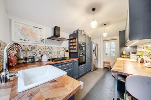 3 bedroom apartment for sale, Underhill Road, London