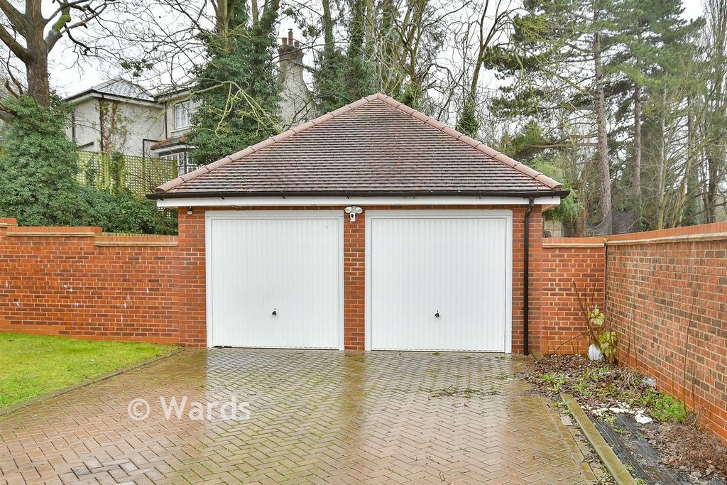 Double Garage