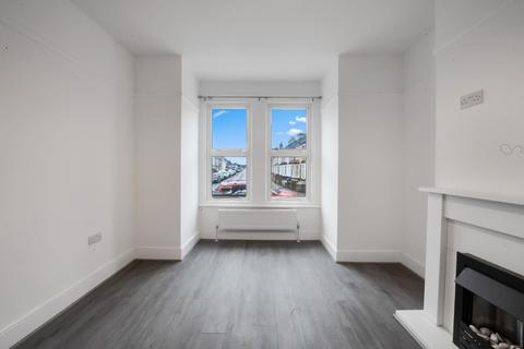 3 bedroom terraced house to rent, Fulwich Road, Dartford, Kent, DA1