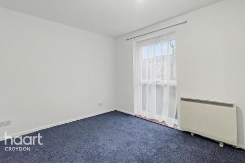 1 bedroom flat for sale, Chepstow Rise, Croydon