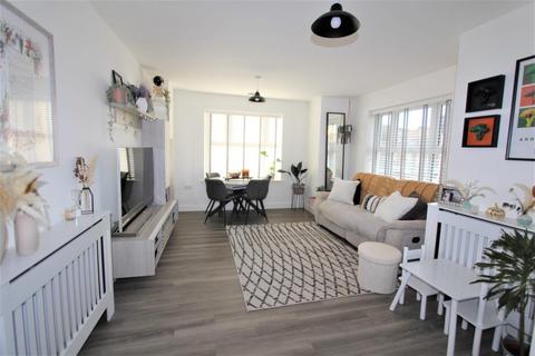2 bedroom flat for sale, Kipling Way, Borehamwood WD6