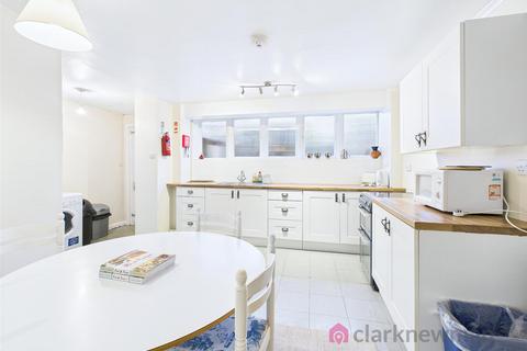 undefined, Market Street, Old Harlow CM17