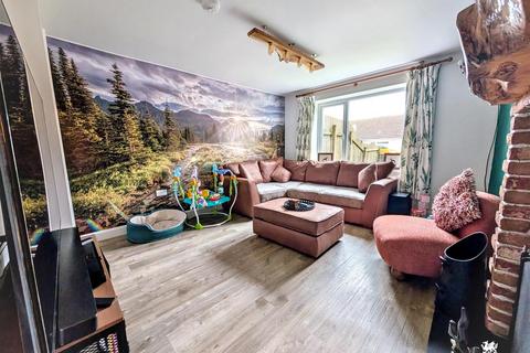 2 bedroom semi-detached house for sale, Heol Rudd, Carmarthen