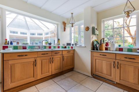 4 bedroom detached house for sale, Mill Road, Dinas Powys CF64