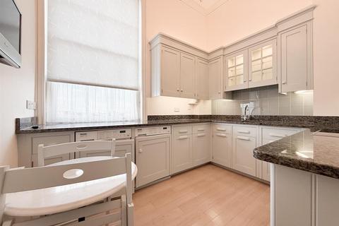 undefined, Wellington Square, Cheltenham GL50 4JU