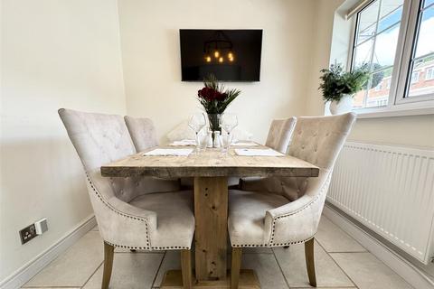 2 bedroom semi-detached house for sale, Woburn Drive, Halesowen