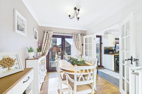 3 bedroom terraced house for sale, Broxburn Drive, South Ockendon, Essex, RM15