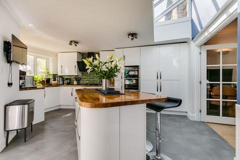 3 bedroom semi-detached house for sale, Richmond Road, Staines-upon-Thames
