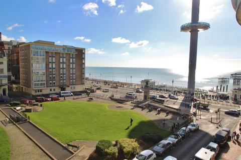 Regency Square, Brighton