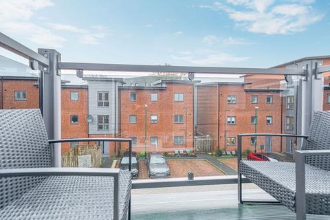 2 bedroom apartment for sale, Newman Square, Solihull, B90 4DZ