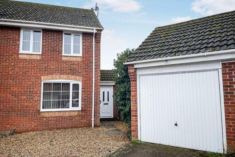 2 bedroom end of terrace house for sale, Bluebell Walk, Brandon IP27