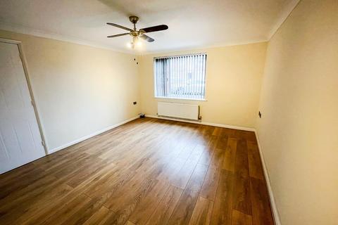 2 bedroom end of terrace house for sale, Bluebell Walk, Brandon IP27
