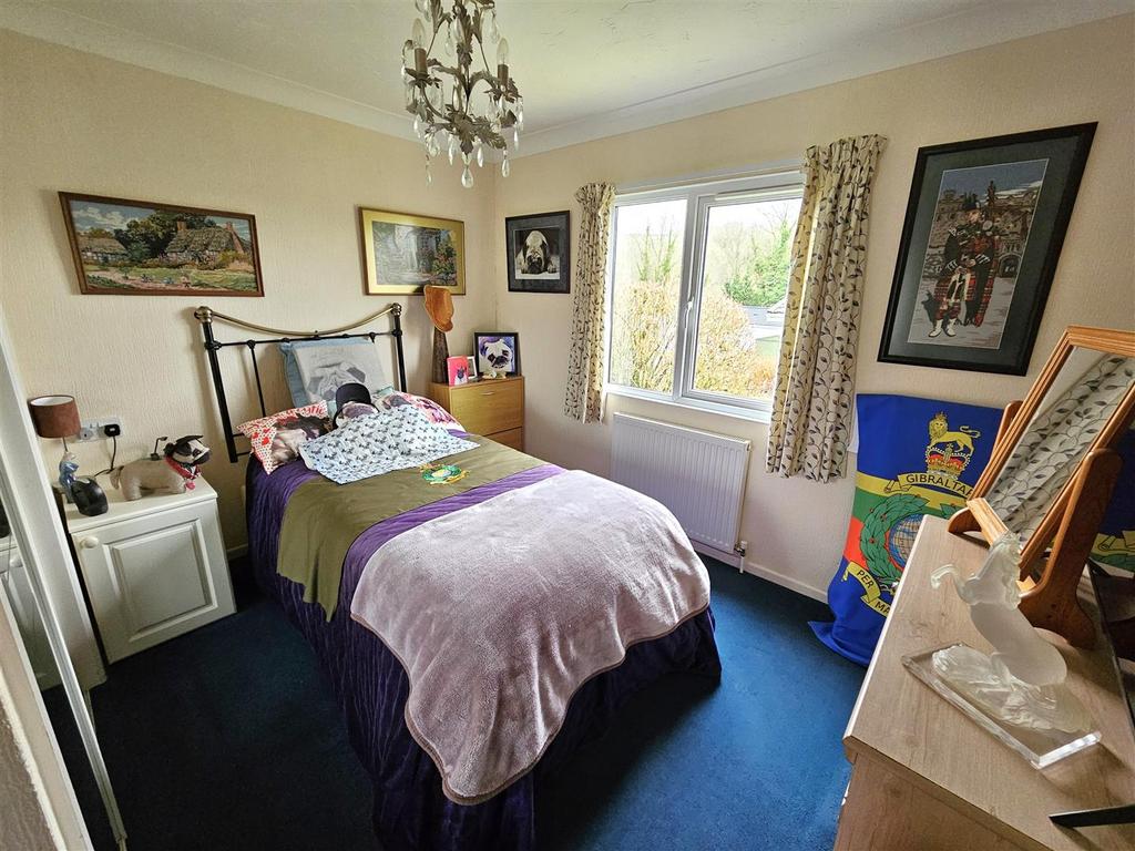 Bedroom 2.jpg