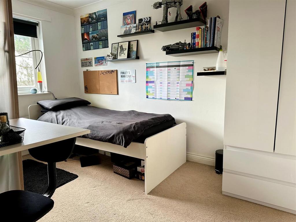 Bedroom 2.jpg