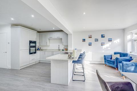 3 bedroom semi-detached house for sale, St Lukes Road, Southend-on-sea, SS2