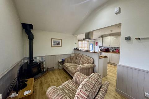 2 bedroom detached bungalow for sale, Four Mile Bridge, Four Mile Bridge, Anglesey, LL65