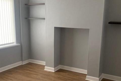 undefined, Holland Street, Hull