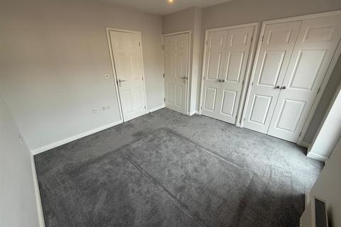 2 bedroom apartment for sale, Trefoil Gardens, Amblecote, Stourbridge