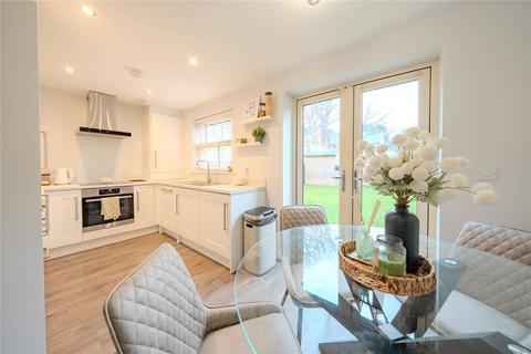 2 bedroom terraced house for sale, Oak Park Mount, Cookridge, Leeds