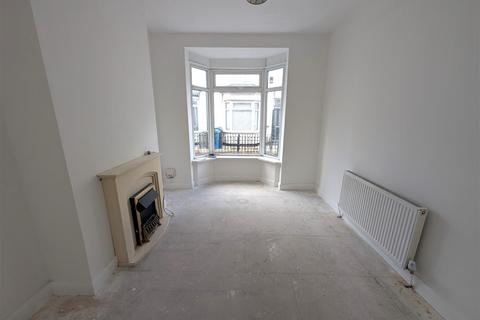undefined, Victoria Avenue, Wellsted Street, Hull