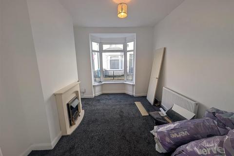 undefined, Victoria Avenue, Wellsted Street, Hull