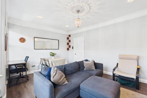 2 bedroom flat for sale, Sutherland Road, London