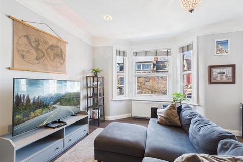 2 bedroom flat for sale, Sutherland Road, London