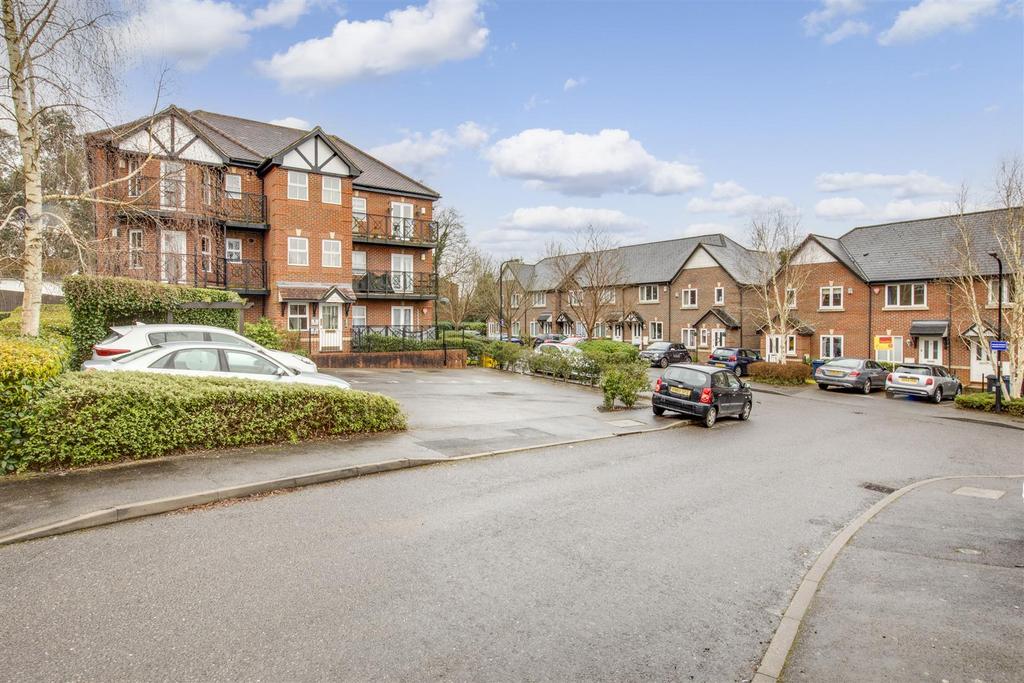 15 West View, Shrubbery Close, HP13 6 FW-15.jpg