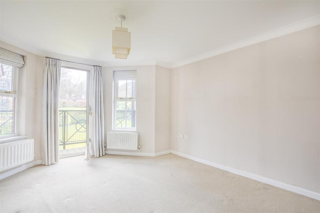 15 West View, Shrubbery Close, HP13 6 FW-5.jpg