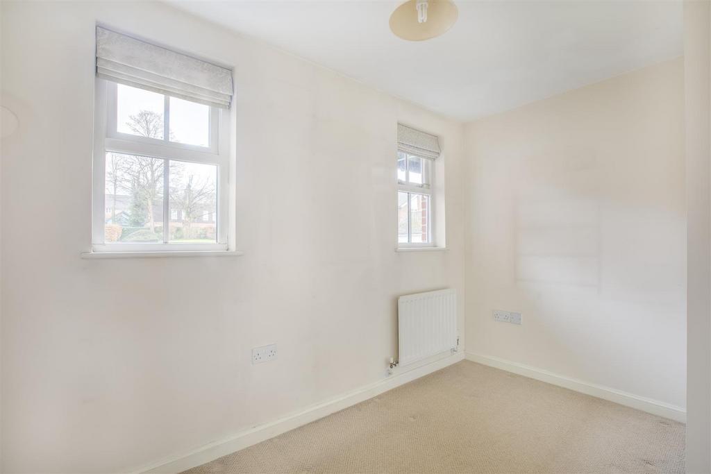 15 West View, Shrubbery Close, HP13 6 FW-4.jpg