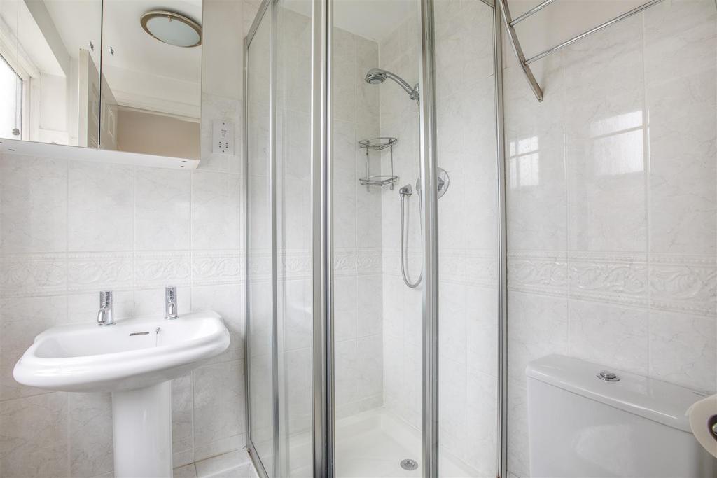 15 West View, Shrubbery Close, HP13 6 FW-2.jpg