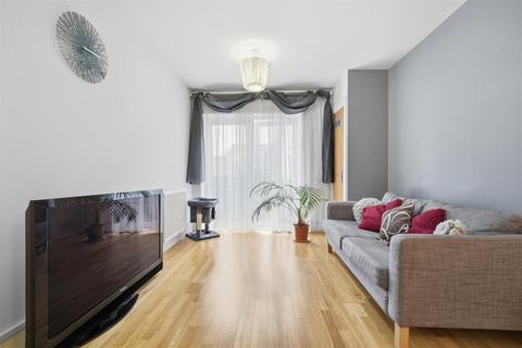 1 bedroom apartment for sale, Featherstone Road, Southall UB2