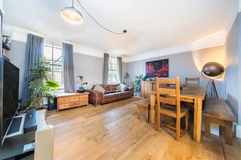 2 bedroom flat for sale, Grosvenor Terrace, London SE5