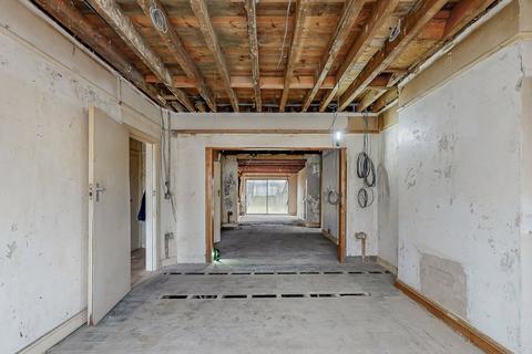 3 bedroom detached house for sale, Cheyneys Avenue, Edgware, HA8