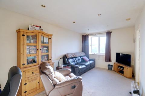 1 bedroom maisonette for sale, Bernice Close, Rainham RM13