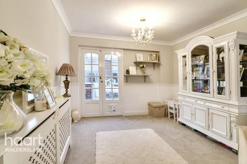 3 bedroom semi-detached house for sale, Hall Road, Lordswood