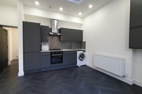 1 bedroom flat to rent, 120 Claude Road, CF24