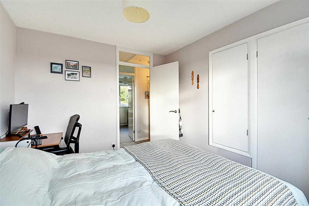 Bedroom 1 3.jpg